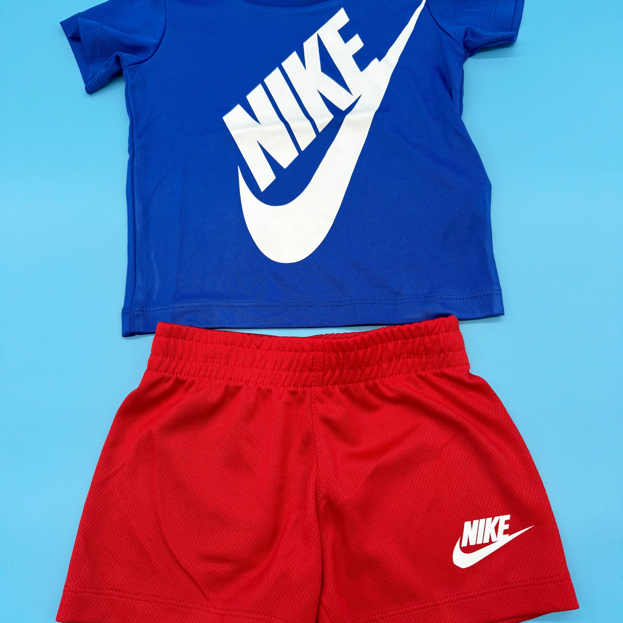 ⭐️⭐️⭐️ Nike ensemble bébé tee-shirt et short Bleu/rouge- Okaz ♻️