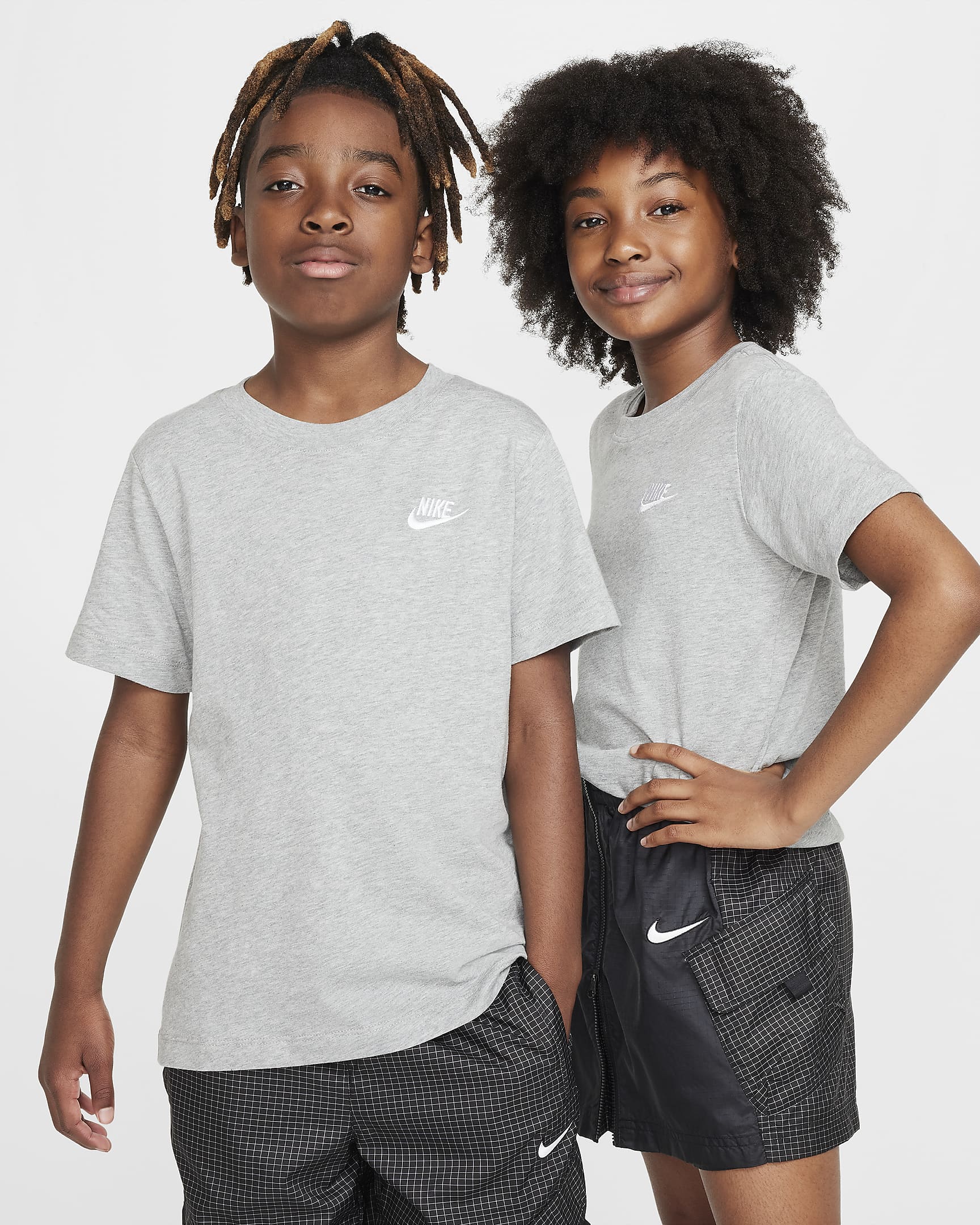 Nike tee shirt enfant Grey logo Futura LittleRun